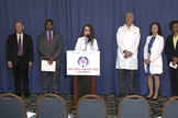 Representantes do Colégio Americano de Pediatras lançam declaração contra cirurgias trans em crianças, em Washington DC. (Captura de tela/YouTube/American College of Pediatricians)