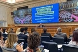 O senador Maurizio Gasparri apresenta seu projeto de lei de apoio à maternidade para a Itália, 3 de julho de 2024. (Foto: X/Maurizio Gasparri).