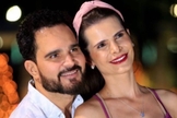 Luciano Camargo e a esposa Flávia. (Foto: Reprodução/Instagram/Luciano Camargo)