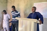 Muçulmanos Fulani se entregam a Jesus em culto. (Foto: ICC)