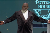 O bispo TD Jakes. (Captura de tela/YouTube/The Potter's House Dallas)