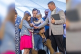 A família na igreja. (Foto: Reprodução/AG News)