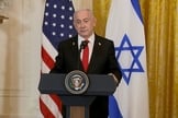 Benjamin Netanyahu, durante coletiva de imprensa na Casa Branca (Captura de tela/YouTube/Washington Post).