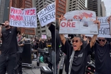 Dezenas de cristãos protestaram pela Igreja Perseguida na Avenida Paulista. (Foto: Instagram/OverMission).