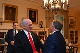 O primeiro-ministro Benjamin Netanyahu se encontra com o Enviado Especial dos EUA para o Oriente Médio, Steve Witkoff (Foto: Avi Ohayon/GPO)