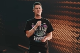 Kristian Stanfill. (Foto: Reprodução/YouTube/Passion Music).