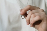 Guia sobre antissemitismo foi lançado após ataques do Hamas a Israel. (Foto ilustrativa: Pexels/cottonbro studio)