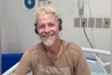 Alexandre Campos gravou a canção no hospital. (Foto: Reprodução/Instagram/Talita Baptista).