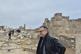 Cláudio Modesto nas ruínas de Éfeso, Turquia. (Foto: Arquivo pessoal)