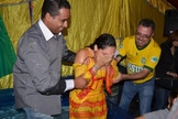 O batismo de uma cigana. (Foto ReproduçãoJunta de Missões Nacionais)