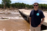 Michael Oakes e sua família sobreviveram a enchente que devastou o Texas. (Foto: Reprodução/KENS5).