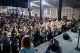 Centenas de pessoas se entregaram a Jesus. (Foto: Reprodução/Instagram/River Ministries)