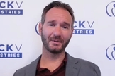 Nick Vujicic. (Foto: Reprodução/CBN News)