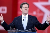 O ex-embaixador dos EUA para a Liberdade Religiosa Internacional, Sam Brownback. (Foto: Reprodução/Wikimedia Commons/Gage Skidmore)