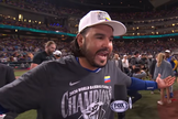 Eugenio Suárez em entrevista à Fox Sports após a vitória da Venezuela sobre os EUA na final do World Baseball Classic de 2026. (captura de tela/YouTube/Fox Sports)