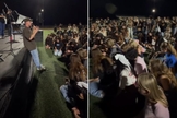 Os alunos foram impactados pelo Evangelho em culto na Mica Mountain High School. (Foto: Reprodução/Instagram/Ross Johnston).