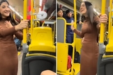 Isabella evangelizando no ônibus. (Foto: Reprodução/Instagram/Isabella Moura)