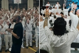 Os detentos louvando na prisão. (Foto: Reprodução/Instagram/Mike Barber Ministries)