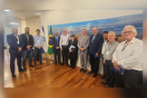 Líderes evangélicos se reúnem com o cônsul-geral de Israel, Rafael Erdreich. (Foto cortesia: Patrick Lambert)
