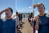 Jovens se emocionam e oram após o batismo realizado durante missão no México. (Captura de tela/Instagram/pastorpaulsuh)