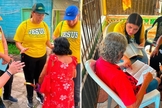 Centenas de pessoas se renderam a Jesus durante as ações. (Foto: Reprodução/Instagram/Junta de Missões Nacionais)