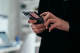 Evangelismo digital tem levado milhões de pessoas ao Evangelho por meio de buscas na internet. (Foto representativa: Jonas Leupe / Unsplash)