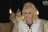 Dolly Parton. (Foto: Reprodução/YouTube/CBN News).