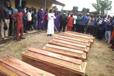 Funeral de cristãos mortos em 28 de agosto de 2025, no condado de Kauru, no estado de Kaduna, na Nigéria. (Foto: Iliya Tata/Christian Daily International-Morning Star News)