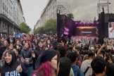 Uma multidão se reuniu no centro de Buenos Aires para adorar. (Foto: Instagram/gustavo_rodri23/Instagram/victoriamachuca53_).