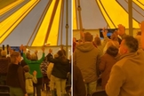 Momentos de adoração na tenda em Tiel, na Holanda. (Foto: Reprodução/Facebook/Mark Waardenburg)