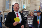 O pastor Stephen Clayden, líder da igreja na Inglaterra. (Foto: Reprodução/YouTube/Christian Concern)