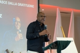 O missionário Oseias Luiz Ferreira na conferência Missão Reversa. (Foto: Guiame/Marcos Paulo Corrêa).