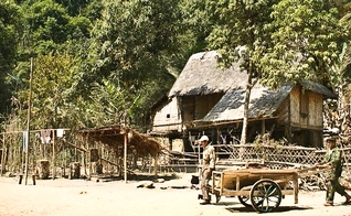 Aldeia no Laos