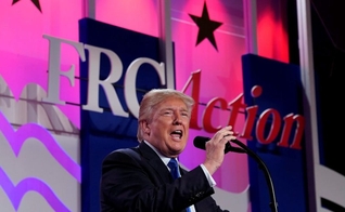 O presidente americano Donald Trump em discurso no Values Voter Summit, em Washington. (Foto: Yuri Gripas/Reuters)