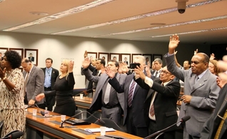 Cerimônias de todas as religiões são realizadas no Congresso há décadas. (Foto: Frente Parlamentar Evangélica)