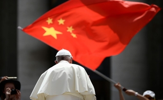 Papa Francisco visitou a China em junho de 2019. (Foto: FILIPPO MONTEFORTE/AFP VIA GETTY IMAGES)