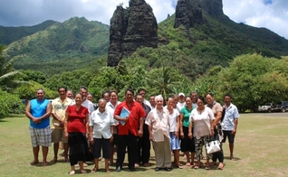 O povo das Ilhas Marquesas está aguardando a Bíblia completa em seu idioma. (Foto: YouTube United Bible Societies).