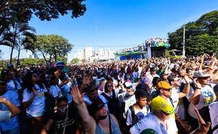 Fiéis participam da Marcha para Jesus em São Paulo. (Foto: Marcha Para Jesus)