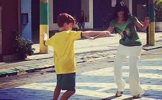 Fernanda Brum grava clipe do single "Gigante do Amor"