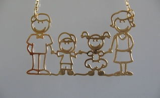 família