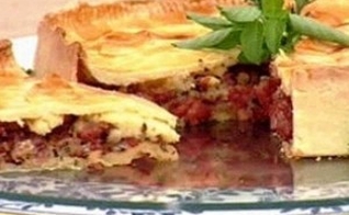 Torta de strogonoff de linguiça