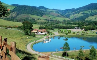 Terra Santa Viagens promove encontro de lazer para pastores em hotel fazenda