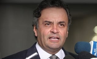 Aécio diz que governo 'se precipitou' sobre violência na Faixa de Gaza