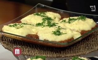 Purê de queijo cremoso a bolonhesa
