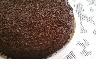 Brigadeiro com calda de laran