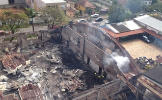 Incêndio destrói Igreja Batista no Rio Grande do Sul