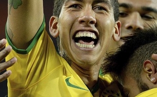 Firmino comemora golaço que decidiu a partida entra Áustria e Brasil (Foto: EFE)