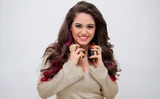 Hadassah Perez lança lyric video da canção "Holy Is The Lord"; confira