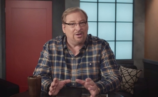 Pastor Rick Warren é líder da Igreja Saddleback, na Califórnia, idealizador do Ministério Propósitos e autor do best-seller "Uma Vida Com Propósitos". (Imagem: Reprodução / Youtube)
