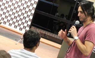 Jean Carllos (Oficina G3) prega para jovens em Fortaleza: "O mais legal é estar cara a cara com a galera"